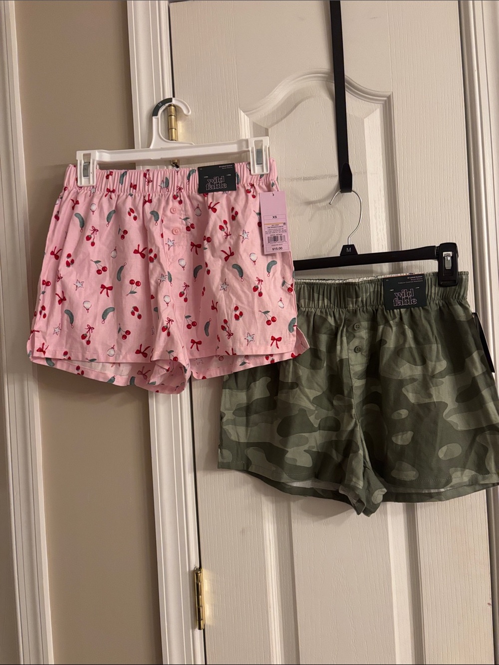 NWT Wild fable set up to sleep shorts camo/cherries size extra small